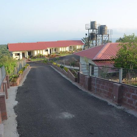 Suryamala Bunglows Villa Mahābaleshwar Esterno foto