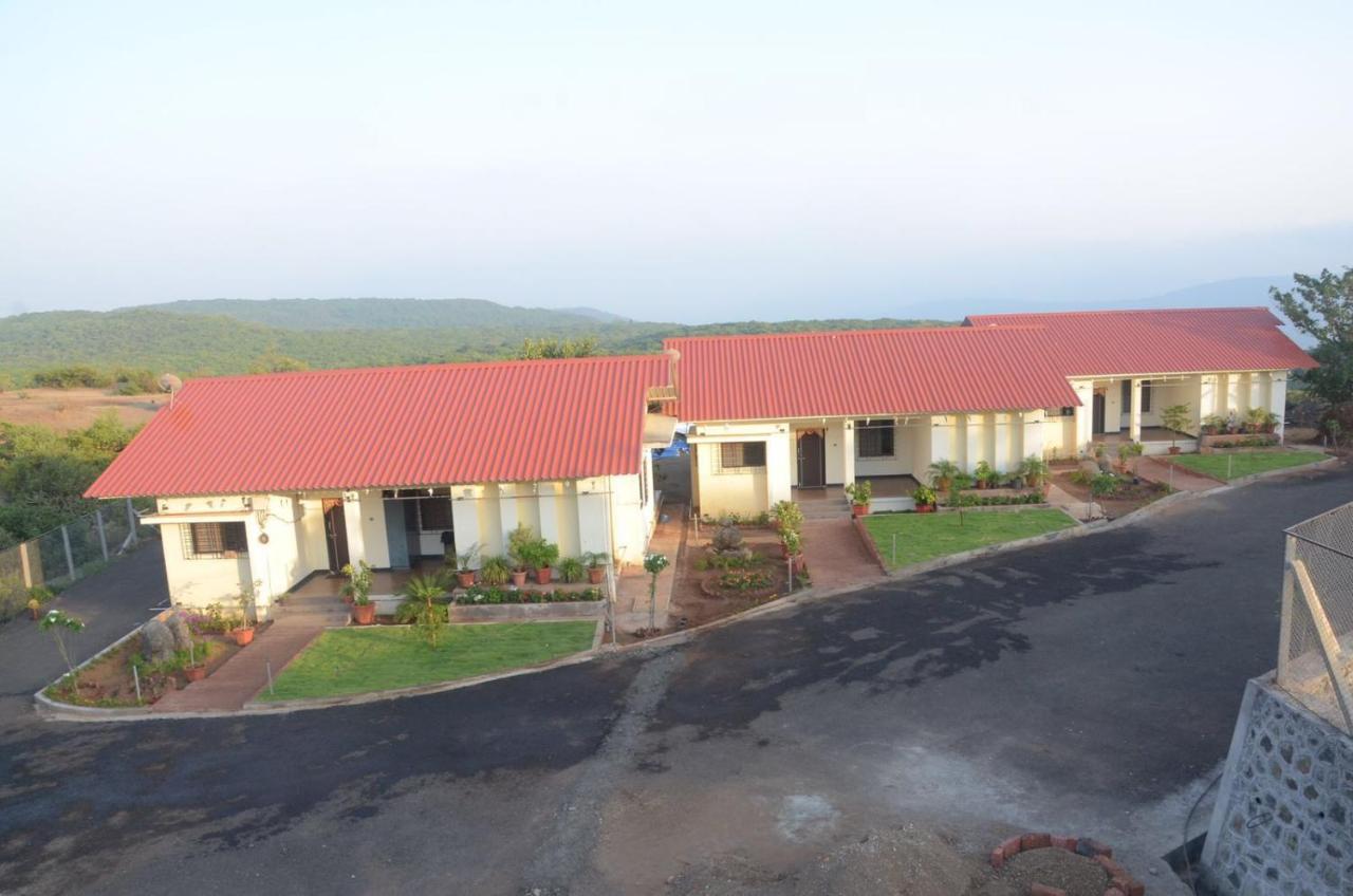 Suryamala Bunglows Villa Mahābaleshwar Esterno foto